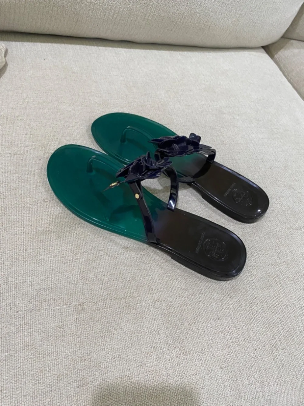 Tory Burch sandals - Picture 6 of 8